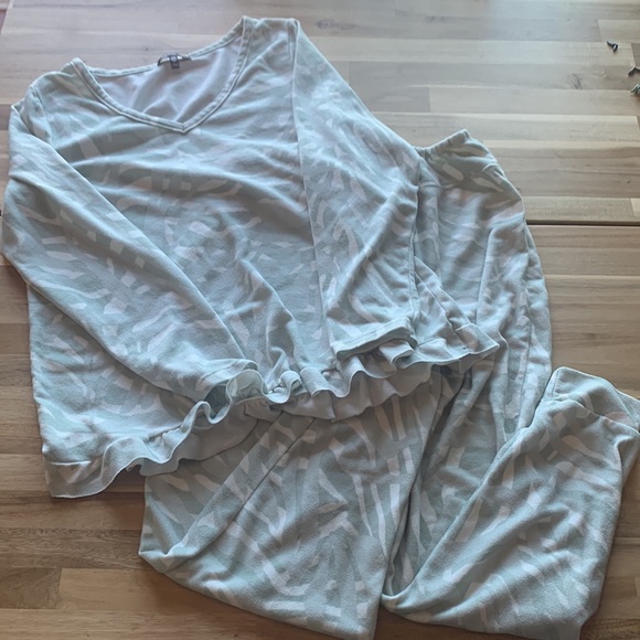 Tart Intimates & Sleepwear Tart Intimates Womens 2 Piece Pajama Set Size M Poshmark